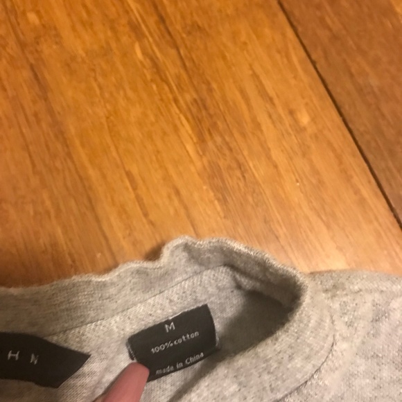 Sean John 3 button Short Sleeve Size Medium - Picture 2 of 6